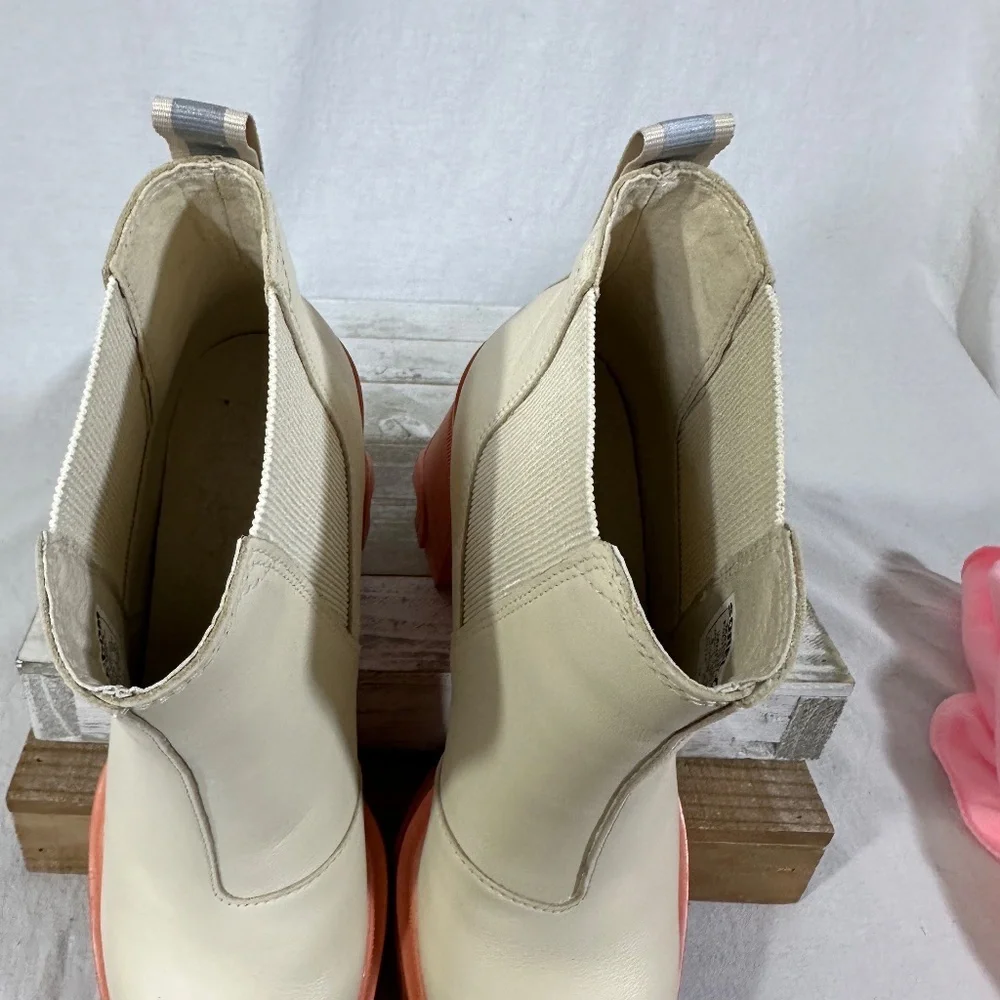 SOREL Cream Leather  Platform Boots - Picture 7 of 7